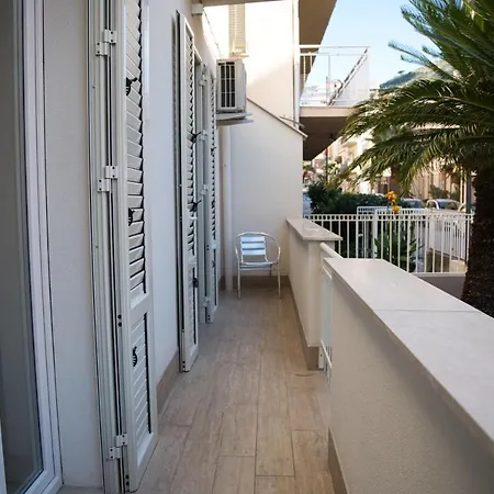 Il Delfino House