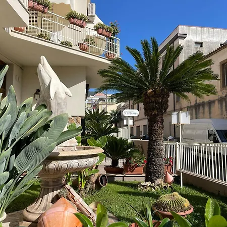 Il Delfino House Appartement *